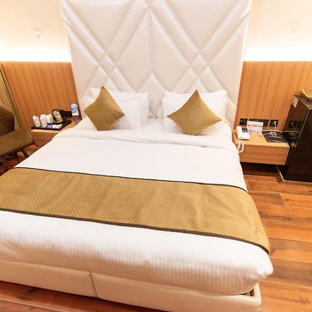 Hotel Miracle Resort Phagwara Luaran gambar