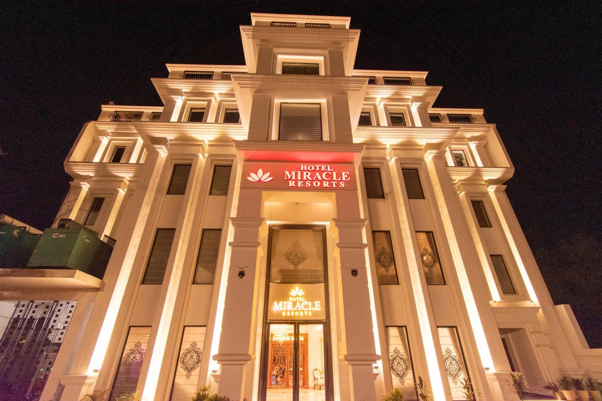 Hotel Miracle Resort Phagwara Luaran gambar