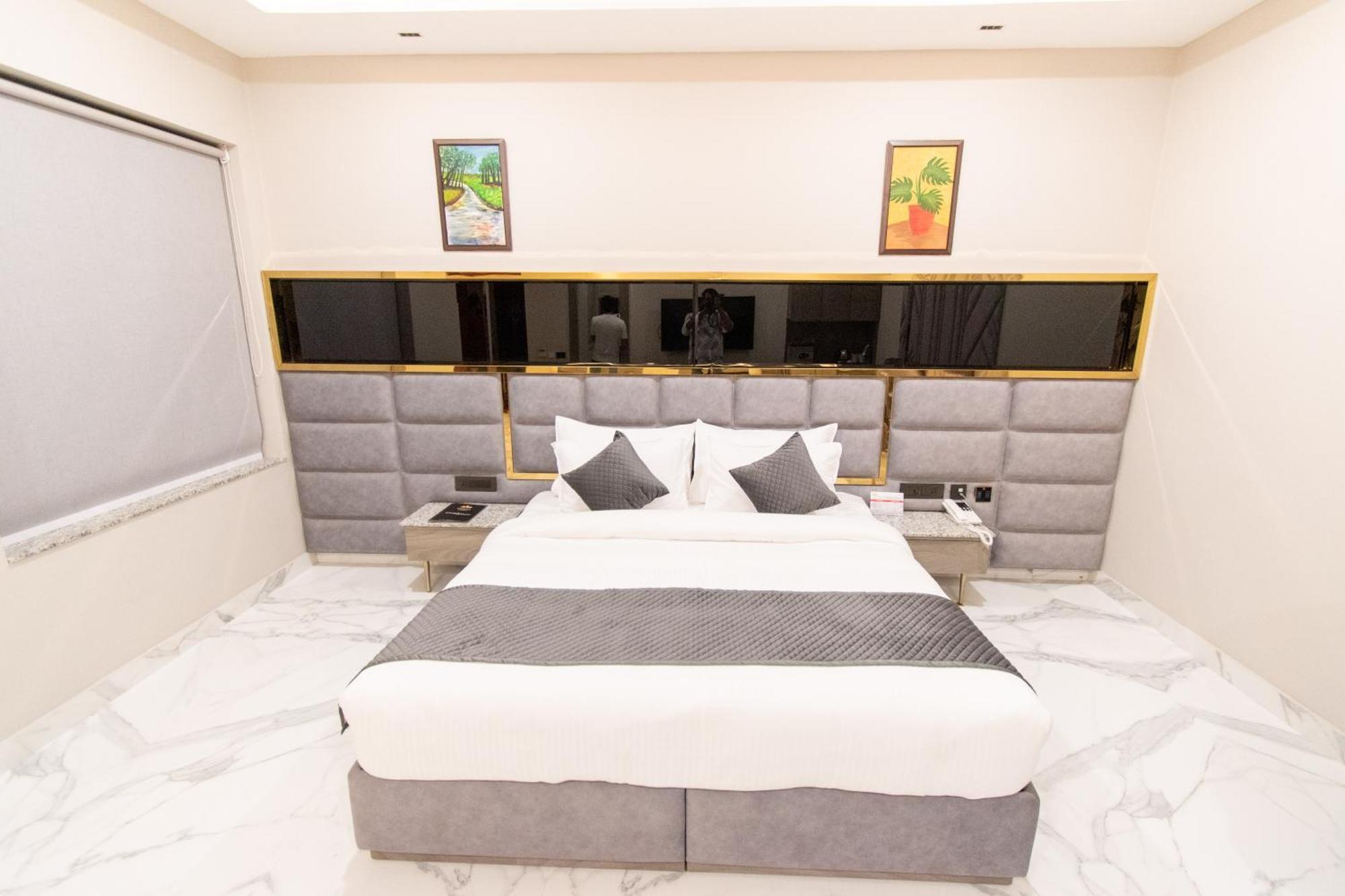 Hotel Miracle Resort Phagwara Luaran gambar