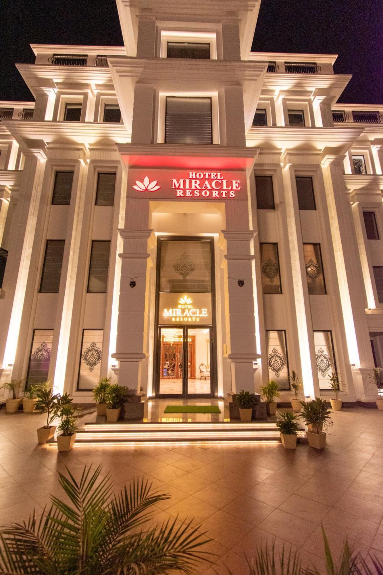 Hotel Miracle Resort Phagwara Luaran gambar