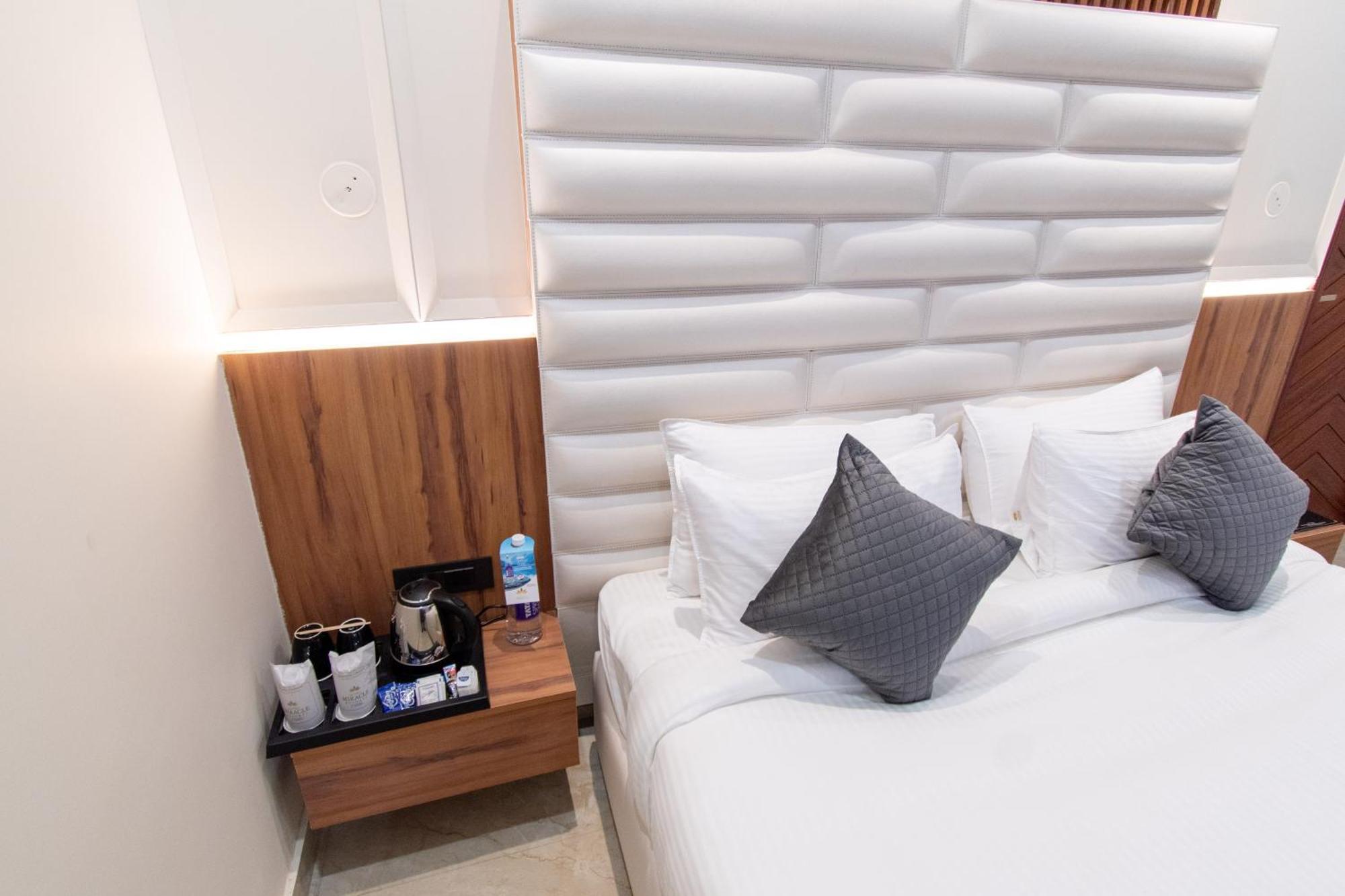 Hotel Miracle Resort Phagwara Luaran gambar
